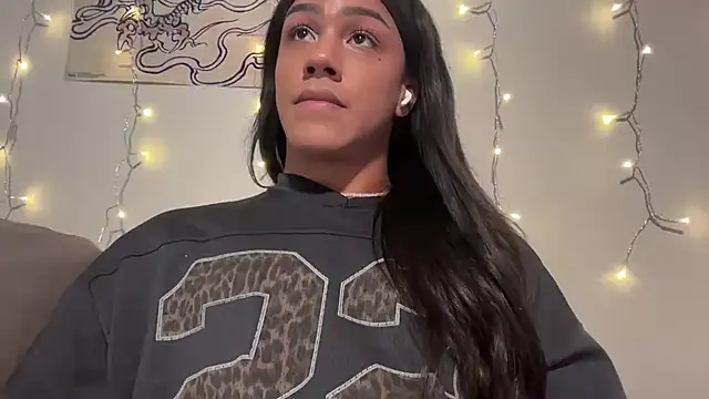 Snapshot of tsjaden777 chatting on 03-12-26, 08:26 tsjaden777 online show from 03-12-26, 08:26