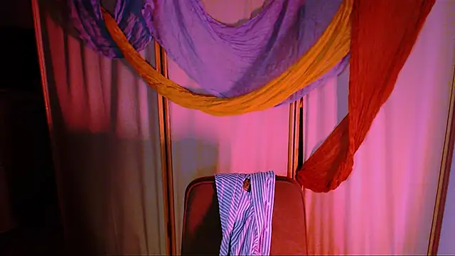 Malinax online show from 12-20-25, 04:08