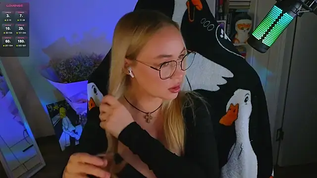 Emili1- online show from 09-10-25, 04:18