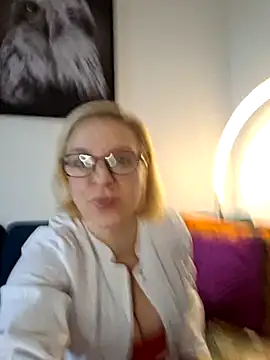 Snapshot of FrauleinSchmitt chatting on 01-10-25, 09:13 FrauleinSchmitt online show from 01-10-25, 09:13