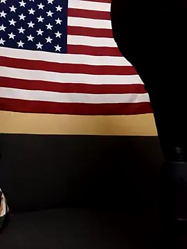 freaky belle online show from 10-15-25, 05:13