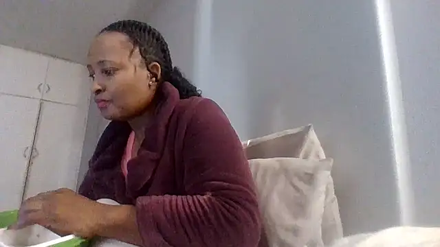Snapshot of BabeAssXX chatting on 08-07-26, 01:02 BabeAssXX online show from 08-07-26, 01:02