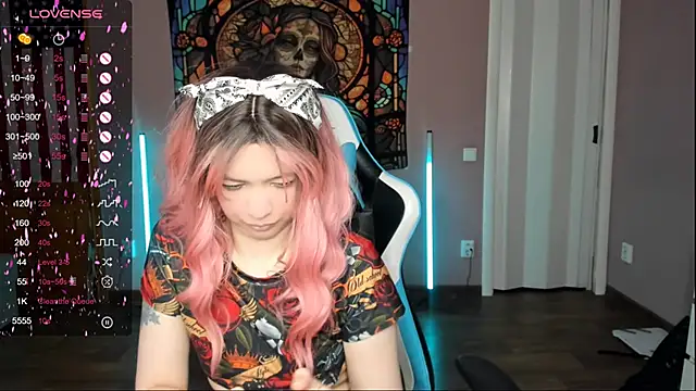 Snapshot of Project_hisoka chatting on 11-13-25, 03:05 Project hisoka online show from 11-13-25, 03:05