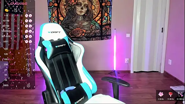 Snapshot of Project_hisoka chatting on 12-18-25, 04:07 Project hisoka online show from 12-18-25, 04:07