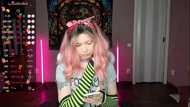 Snapshot of Project_hisoka chatting on 01-15-26, 04:11 Project hisoka online show from 01-15-26, 04:11