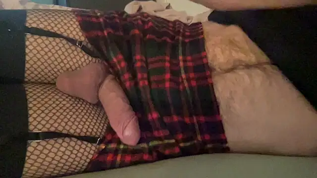 Snapshot of JohnBig89 chatting on 11-10-25, 09:52 JohnBig89 online show from 11-10-25, 09:52