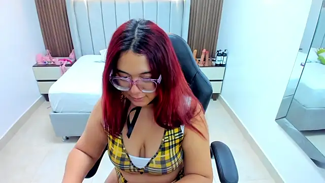 MADISON ROWAN1 online show from 05-02-26, 03:11