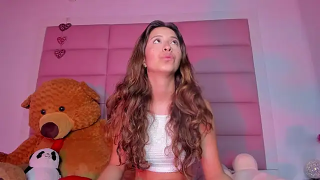 little-Emma online show from 02-13-25, 06:30