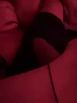 Snapshot of beautifulcouple69 chatting on 02-10-26, 10:41 beautifulcouple69 online show from 02-10-26, 10:41