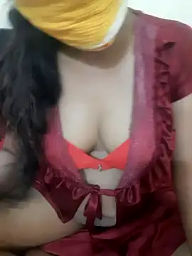 Snapshot of Lovely_Pragati chatting on 02-11-25, 04:46 Lovely Pragati online show from 02-11-25, 04:46