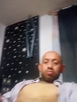 pineda1689 online show from 06-18-26, 08:25
