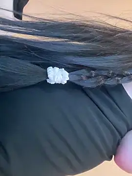 Snapshot of Evelyn_Moon chatting on 02-17-25, 06:48 Evelyn Moon online show from 02-17-25, 06:48