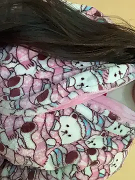 Snapshot of Evelyn_Moon chatting on 02-28-25, 04:20 Evelyn Moon online show from 02-28-25, 04:20