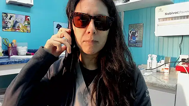 Reinacatchile online show from 05-19-26, 08:48