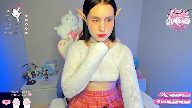 Snapshot of Gylaxie chatting on 12-02-24, 09:13 Gylaxie online show from 12-02-24, 09:13