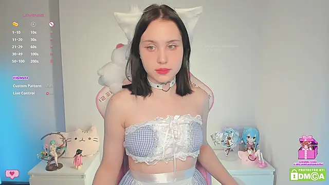 Snapshot of Gylaxie chatting on 12-14-24, 10:02 Gylaxie online show from 12-14-24, 10:02