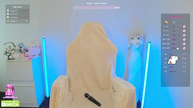 Snapshot of Gylaxie chatting on 02-27-25, 08:39 Gylaxie online show from 02-27-25, 08:39