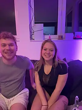 Snapshot of NickyGold_Official chatting on 01-10-25, 10:25 NickyGold Official online show from 01-10-25, 10:25