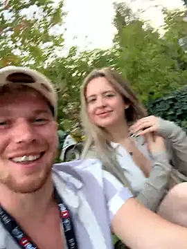 Snapshot of NickyGold_Official chatting on 09-27-25, 04:45 NickyGold Official online show from 09-27-25, 04:45