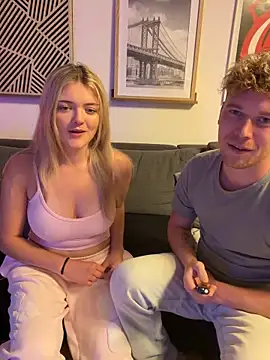 Snapshot of NickyGold_Official chatting on 02-25-26, 05:22 NickyGold Official online show from 02-25-26, 05:22