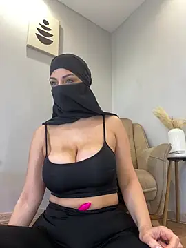 Snapshot of Amberonee31 chatting on 03-03-26, 07:58 Amberonee31 online show from 03-03-26, 07:58