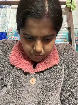 Snapshot of Beauty-queen chatting on 01-28-25, 10:23 Beauty-queen online show from 01-28-25, 10:23