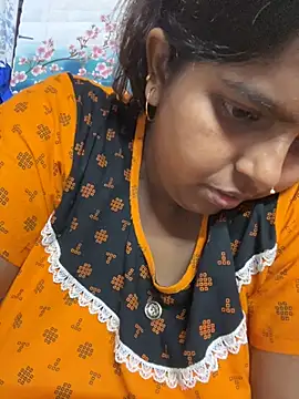 Snapshot of Beauty-queen chatting on 03-01-25, 01:07 Beauty-queen online show from 03-01-25, 01:07