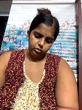 Snapshot of Beauty-queen chatting on 09-10-25, 01:22 Beauty-queen online show from 09-10-25, 01:22