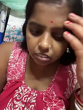 Snapshot of Beauty-queen chatting on 09-19-25, 11:11 Beauty-queen online show from 09-19-25, 11:11