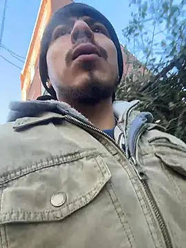 Snapshot of MynameisPaco chatting on 12-22-25, 07:11 MynameisPaco online show from 12-22-25, 07:11