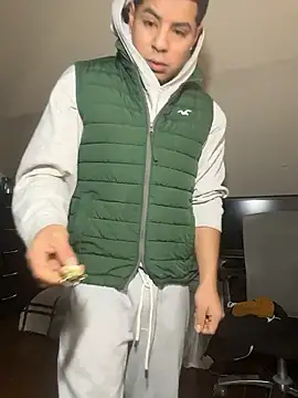 Snapshot of MynameisPaco chatting on 01-12-26, 03:39 MynameisPaco online show from 01-12-26, 03:39