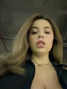 Alirawrz online show from 06-08-26, 03:56