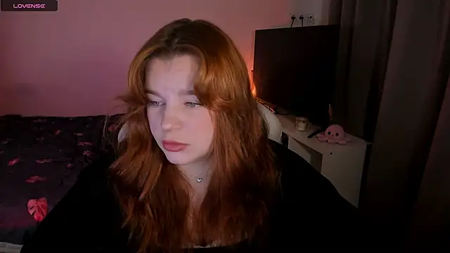 Snapshot of _Lisa_x chatting on 12-04-24, 08:23 Lisa x online show from 12-04-24, 08:23