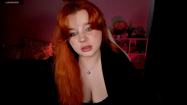 Snapshot of _Lisa_x chatting on 10-02-25, 01:18 Lisa x online show from 10-02-25, 01:18