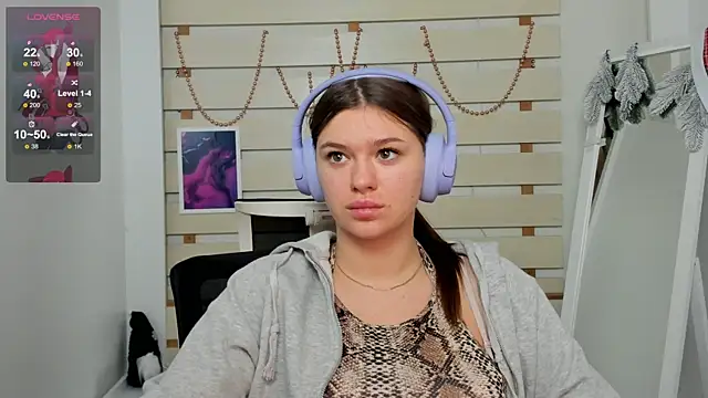 Josephine Kiss online show from 01-12-25, 03:14