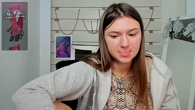 Josephine Kiss online show from 01-15-25, 05:15