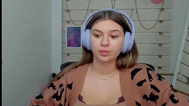 Josephine Kiss online show from 02-26-25, 01:52