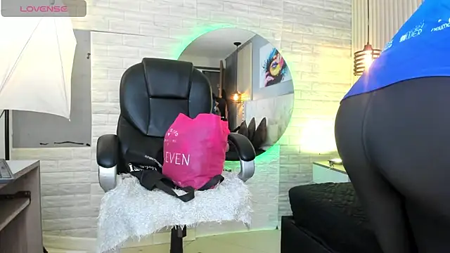 sussy  stone online show from 04-23-26, 12:15