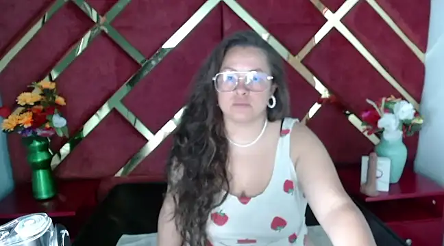 SaraThomso online show from 01-22-25, 03:09