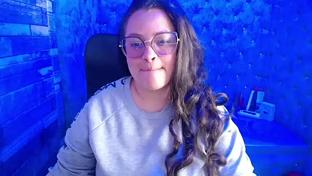 SaraThomso online show from 09-18-25, 03:30