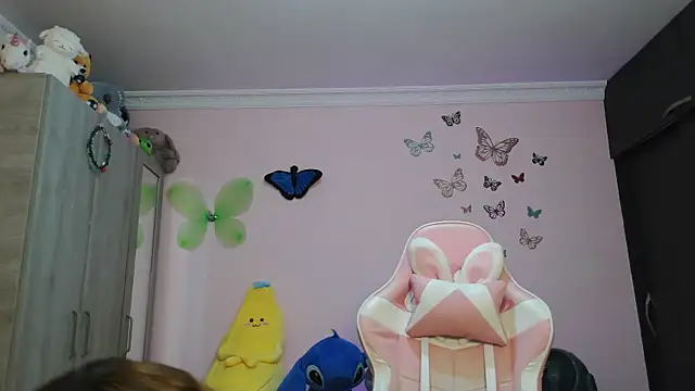 caroline jonson online show from 02-12-26, 09:43