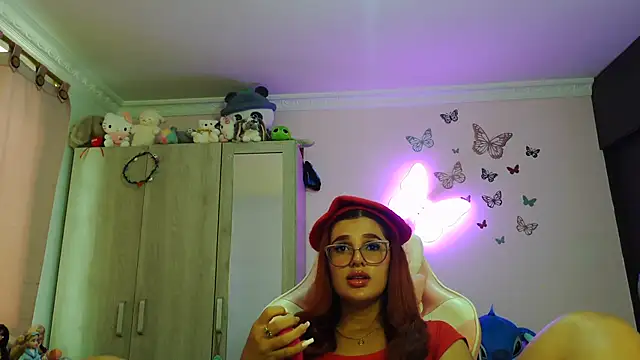 caroline jonson online show from 04-30-26, 02:45