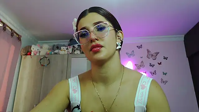 caroline jonson online show from 06-20-26, 02:09