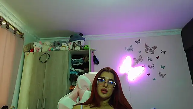 caroline jonson online show from 07-19-26, 03:49