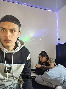 Tifanny Sweett online show from 11-30-25, 05:39