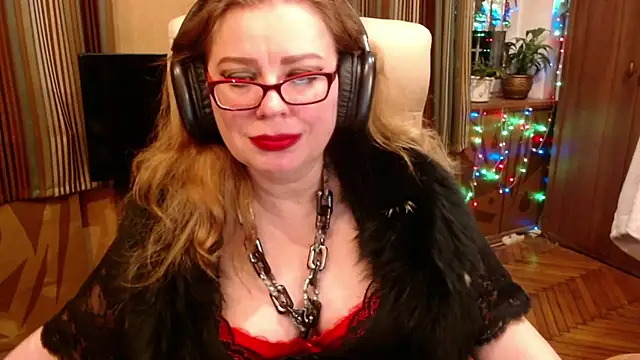 Snapshot of Miss_Tress chatting on 02-17-26, 06:58 Miss Tress online show from 02-17-26, 06:58