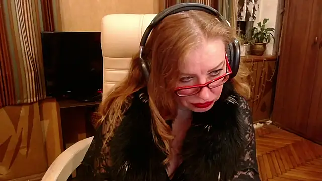 Snapshot of Miss_Tress chatting on 03-05-26, 10:17 Miss Tress online show from 03-05-26, 10:17