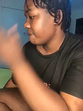 Snapshot of NissyxSawee chatting on 09-20-25, 01:17 NissyxSawee online show from 09-20-25, 01:17