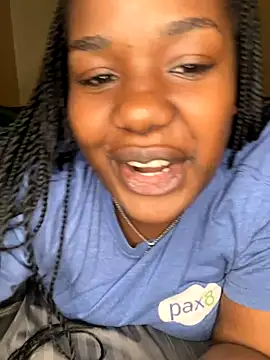 Snapshot of NissyxSawee chatting on 10-27-25, 08:07 NissyxSawee online show from 10-27-25, 08:07