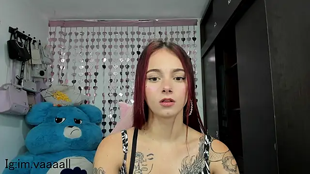 lucyy tay online show from 02-13-25, 09:49